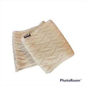 Muk Luks Infinity Scarf Gorgeous!!